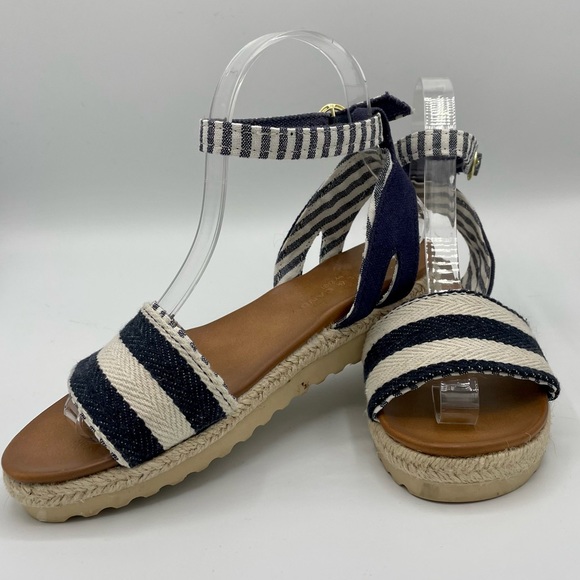Rock & Candy Shoes - Rock & Candy by Zigi Wrap Around Sandals Size 8